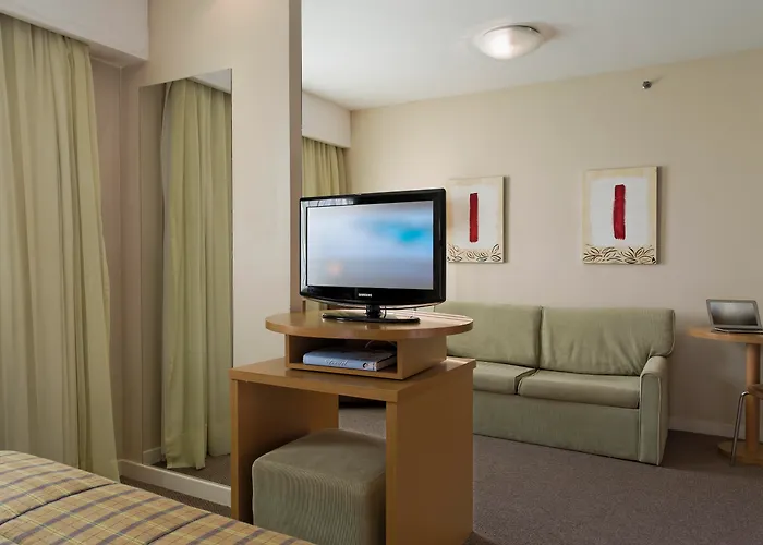Intercity De Belas Hotel 4*