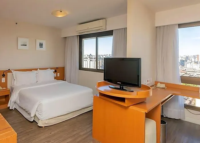 Hotel Intercity De Belas